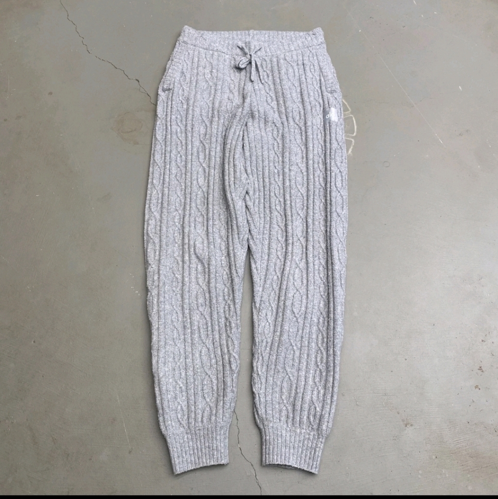 ALO Yoga Light Gray Cable Knit Joggers